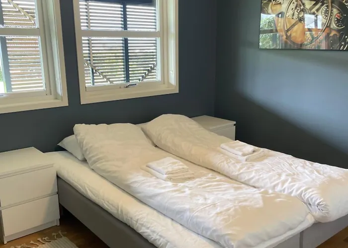 Koselig Og Rolig Med Utsikt Naer Preikestolen