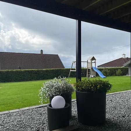 Koselig Og Rolig Med Utsikt Naer Preikestolen Apartmán